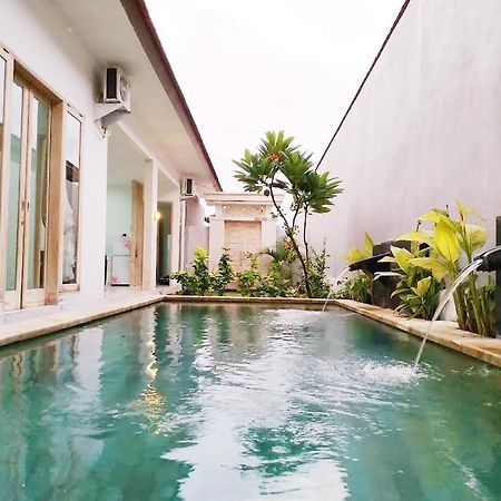 Villa Santika Banjar  Экстерьер фото